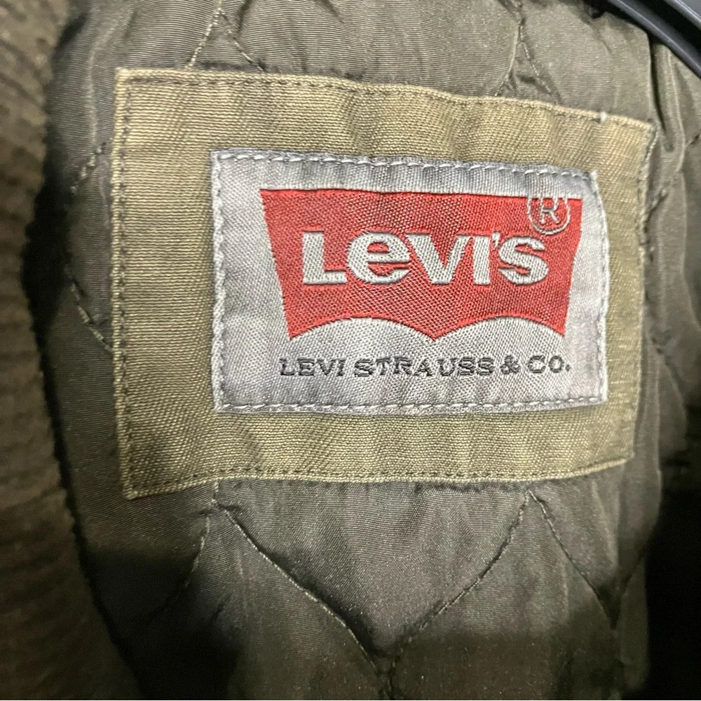 Levi’s mid weight utility jacket Olive men’s size large‎ full zip snaps trendy